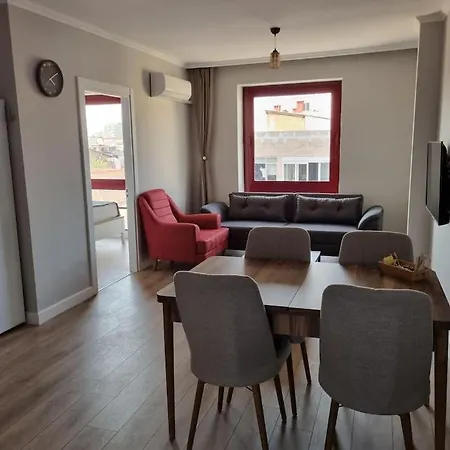 Royal Homes 405