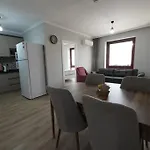 Ξενοδοχείο με διαμερίσματα Royal Homes 405 3*